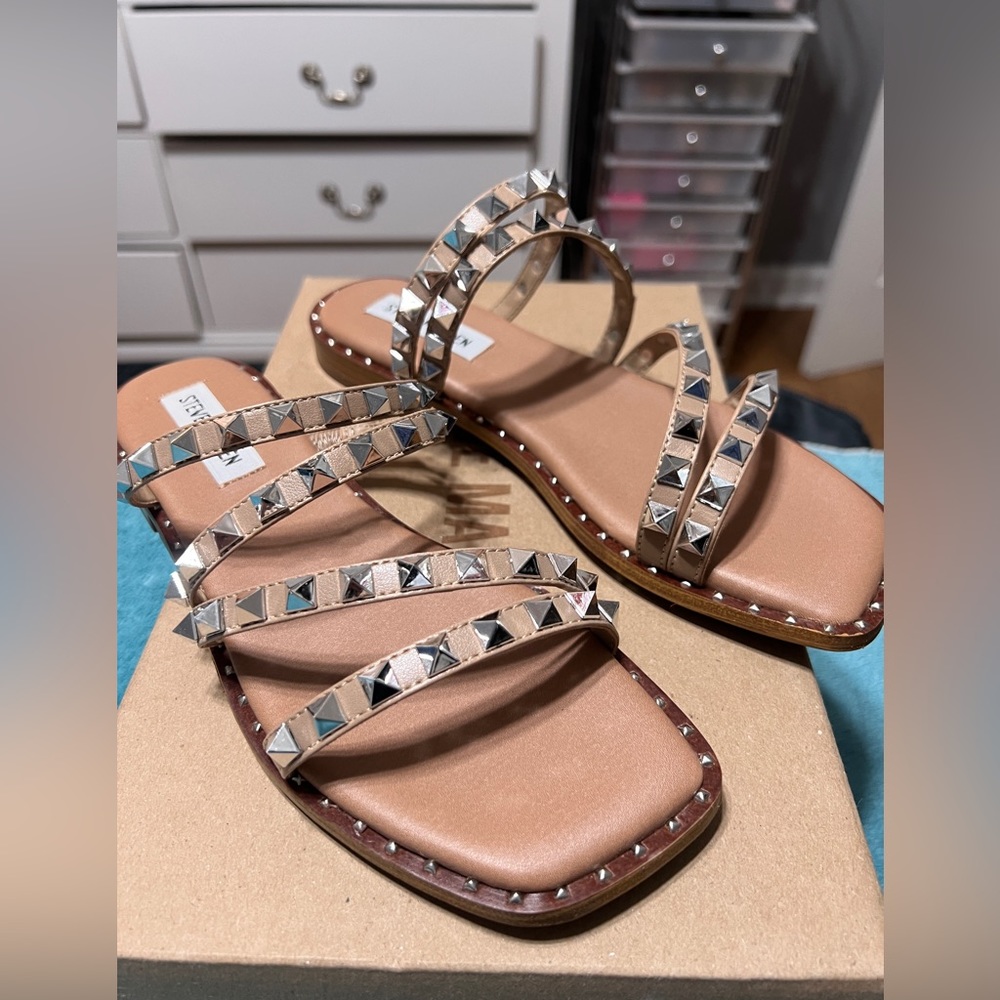 Brand new Steve Madden sandals